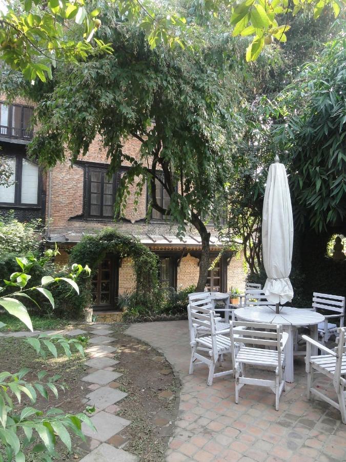 Vajra Hotel Kathmandu Buitenkant foto